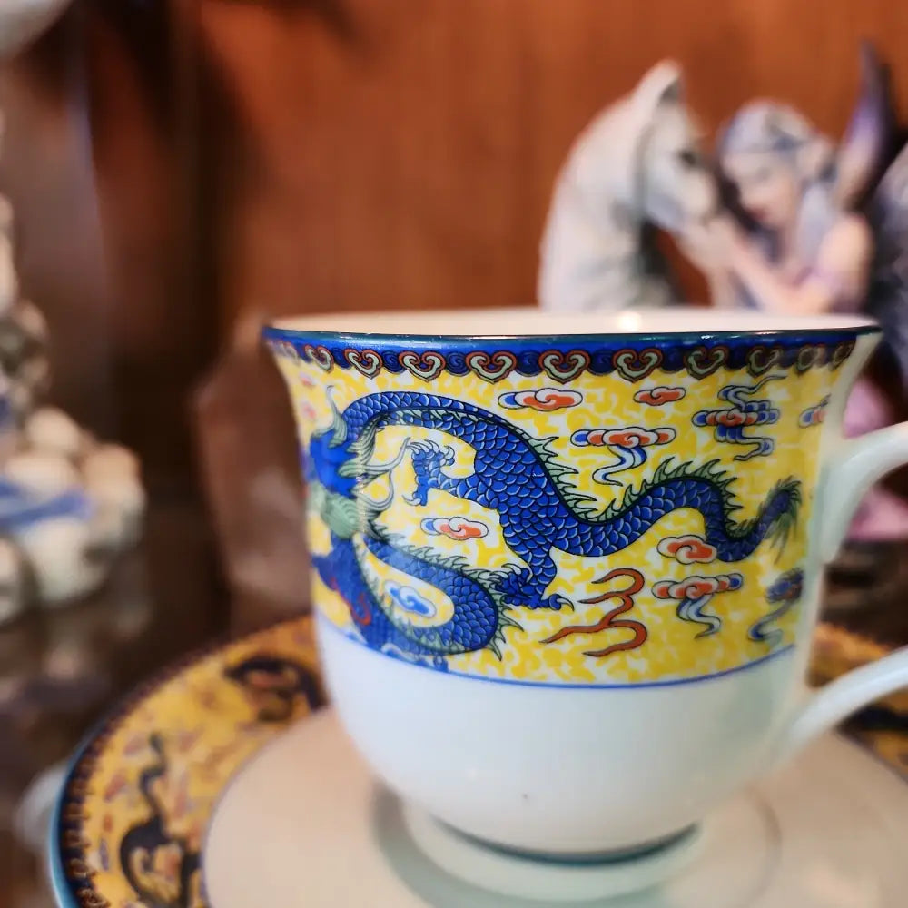 Teacups and Saucers - Teas & Accessories