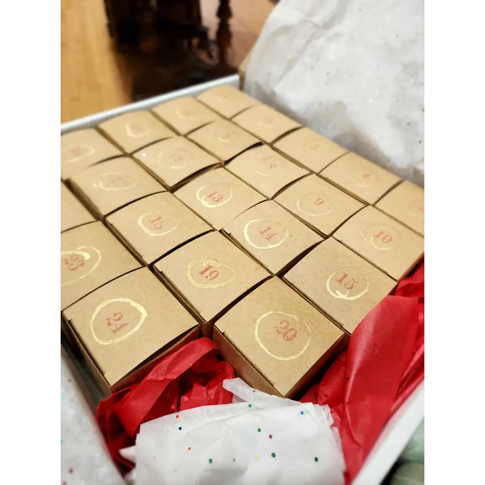 ’25 Days of Christmas Crystal Advent Tumble Box 🎄✨’ 12 Days Mystery Boxes & Subscriptions