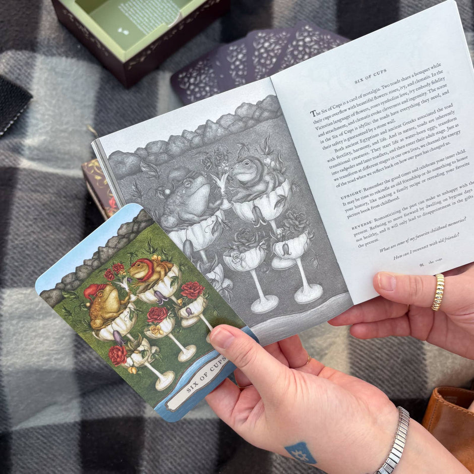 Tarot of the Woodland Wardens by Jessica  Roux: Mixed Media; 224 pages / English