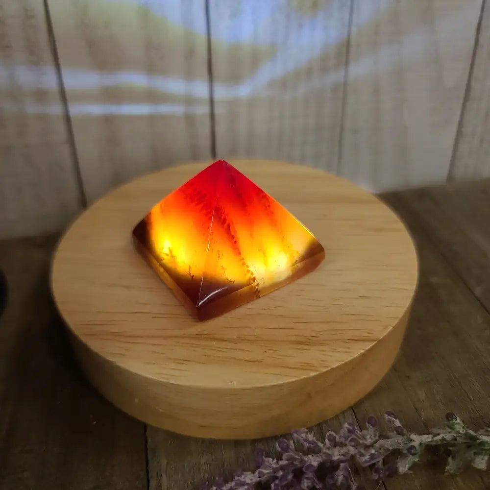 AMBER Pyramids - 6 - Carvings