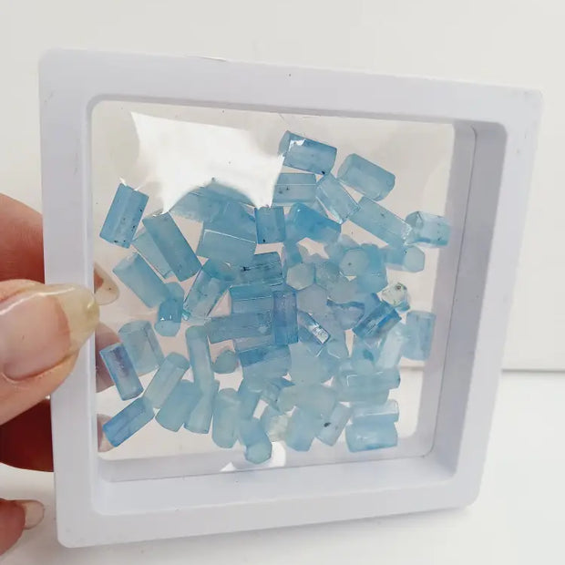 💙✨ Aquamarine Raw Specimen Shaft (.5’’+/) – Oceanic Calm Courage and Natural Beauty! 🌊