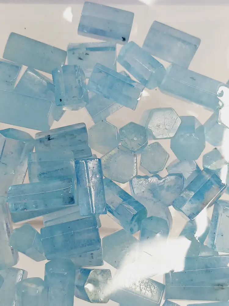 💙✨ Aquamarine Raw Specimen Shaft (.5’’+/) – Oceanic Calm Courage and Natural Beauty! 🌊