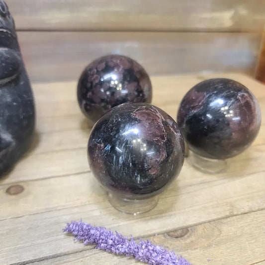 🔥✨ Arfvedsonite (Firework Stone) w/ Garnet Spheres – Ignite Transformation & Manifest Magic! ✨🔥 - Spheres