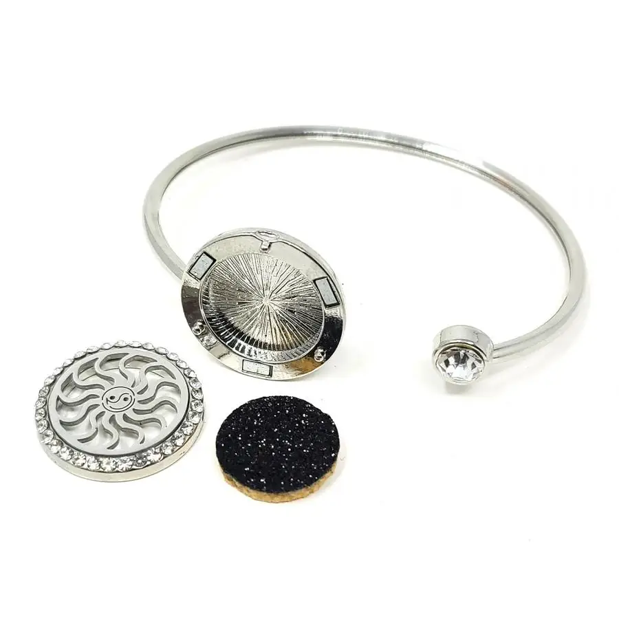 Aromatherapy Diffuser Bangle Bracelet with Removable Disks - Yin Yang - Jewelry