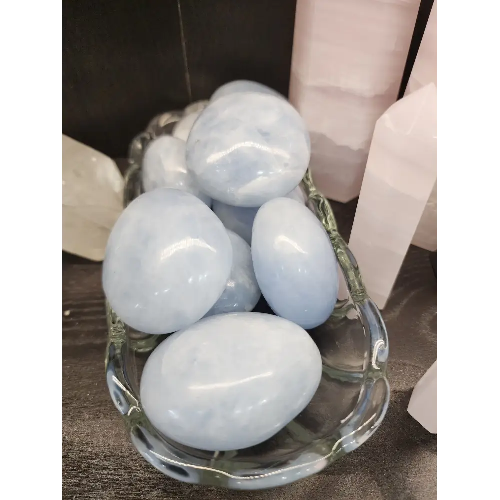 🌈✨ Assorted Calcite Palmstones – Soothing Energy & Colorful Comfort! 🤲 - Blue - PALM