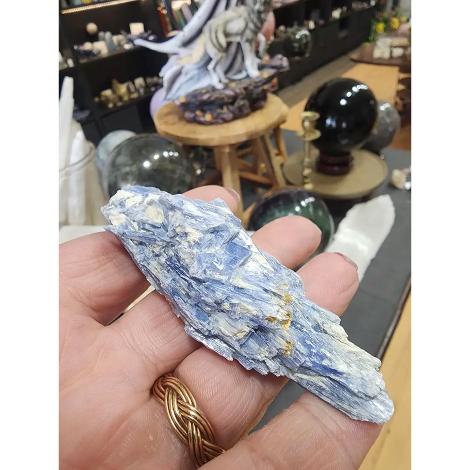 💙✨ Blue Kyanite Specimen Chunks – Alignment Communication and High-Vibrational Energy! 🌌 - Tumbles