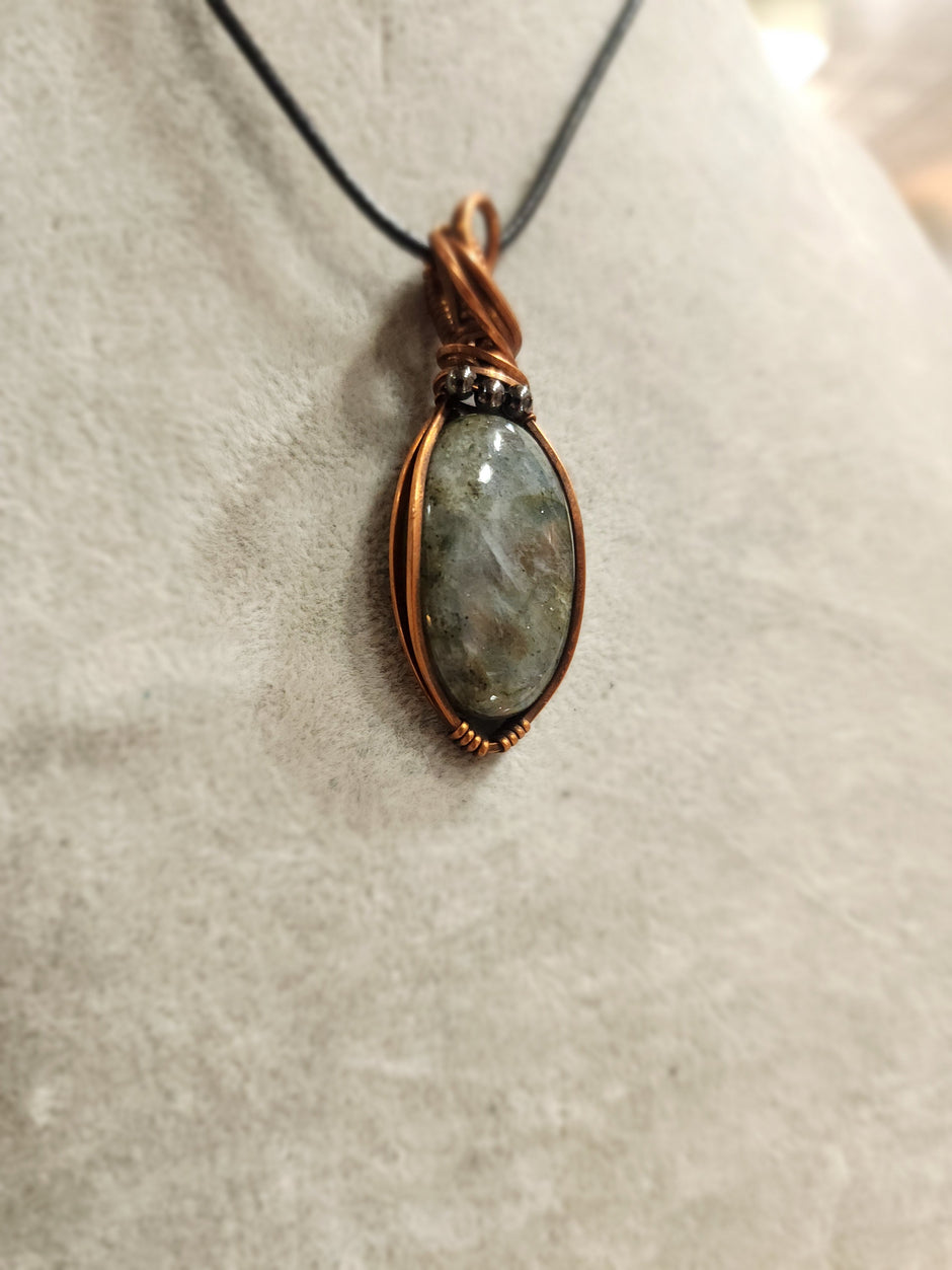 Exquisite Copper Wire Wrapped Stone Pendants - Labradorite. - Jewelry