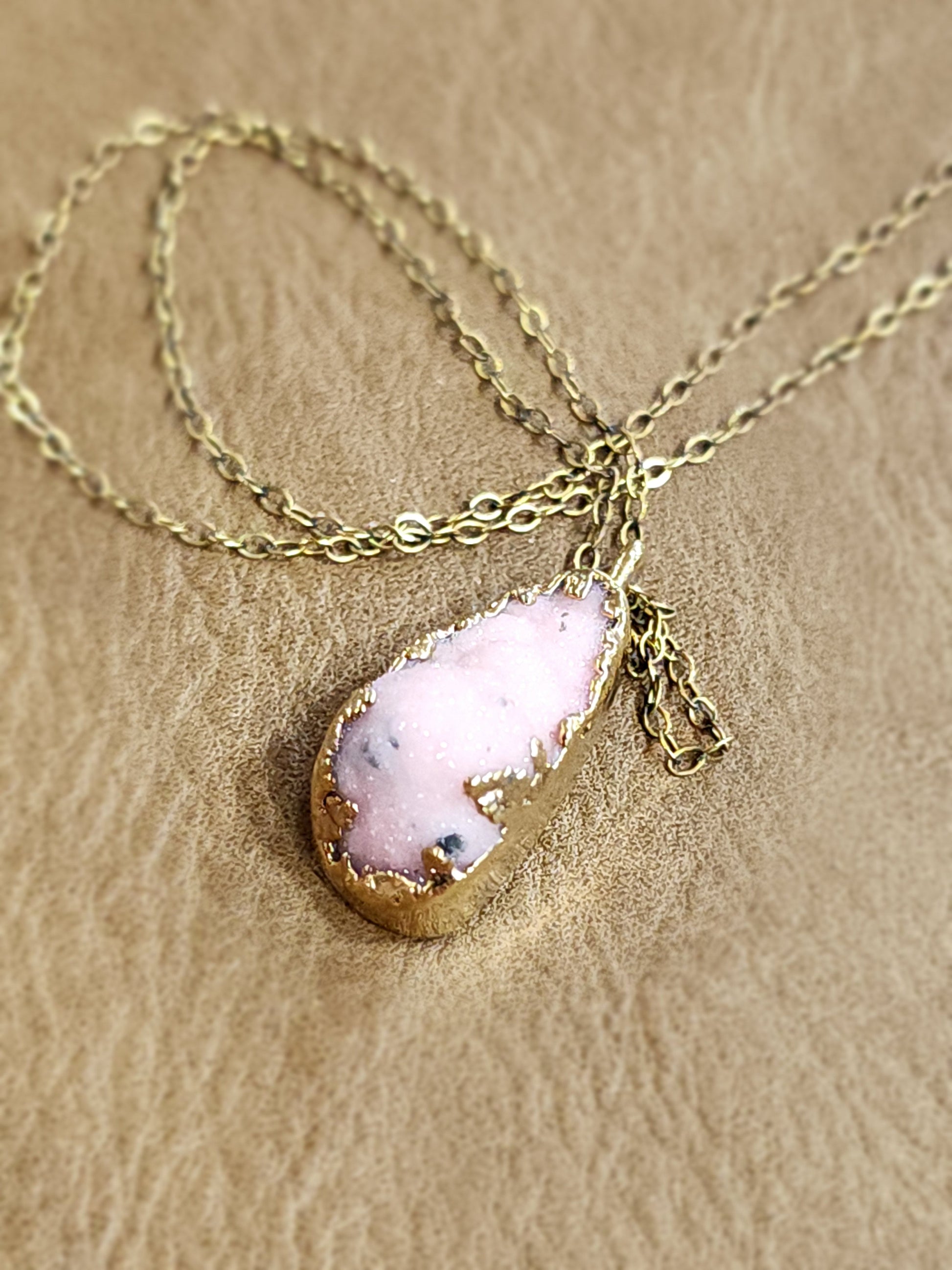💖✨ Gold & Pink Aragonite Druzy Pendant on 18’’ Gold Chain – Heart Healing & Sparkling Magic! 🌟 - Jewelry