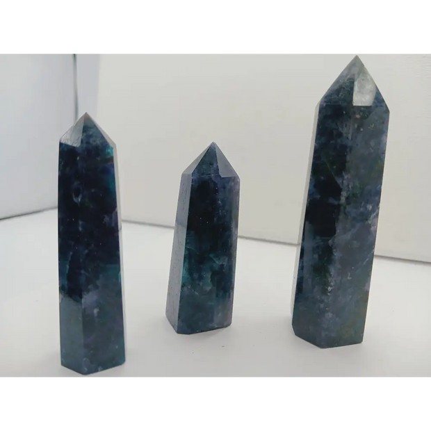 🔵✨ Iolite Tower (2.75’’–4’’ Intuitive Pick) – Vision Clarity and Inner Journey 🌌