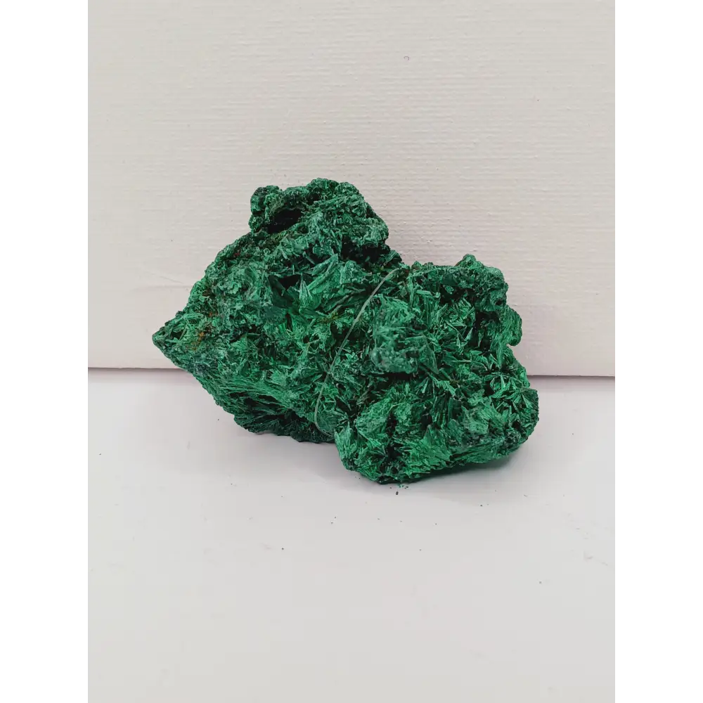 💚✨ Malachite Fibrous Specimen – Transformation Protection and Heart Healing 🌿 - Specimens