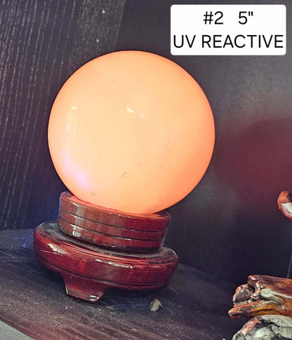 Mangano Calcite Spheres