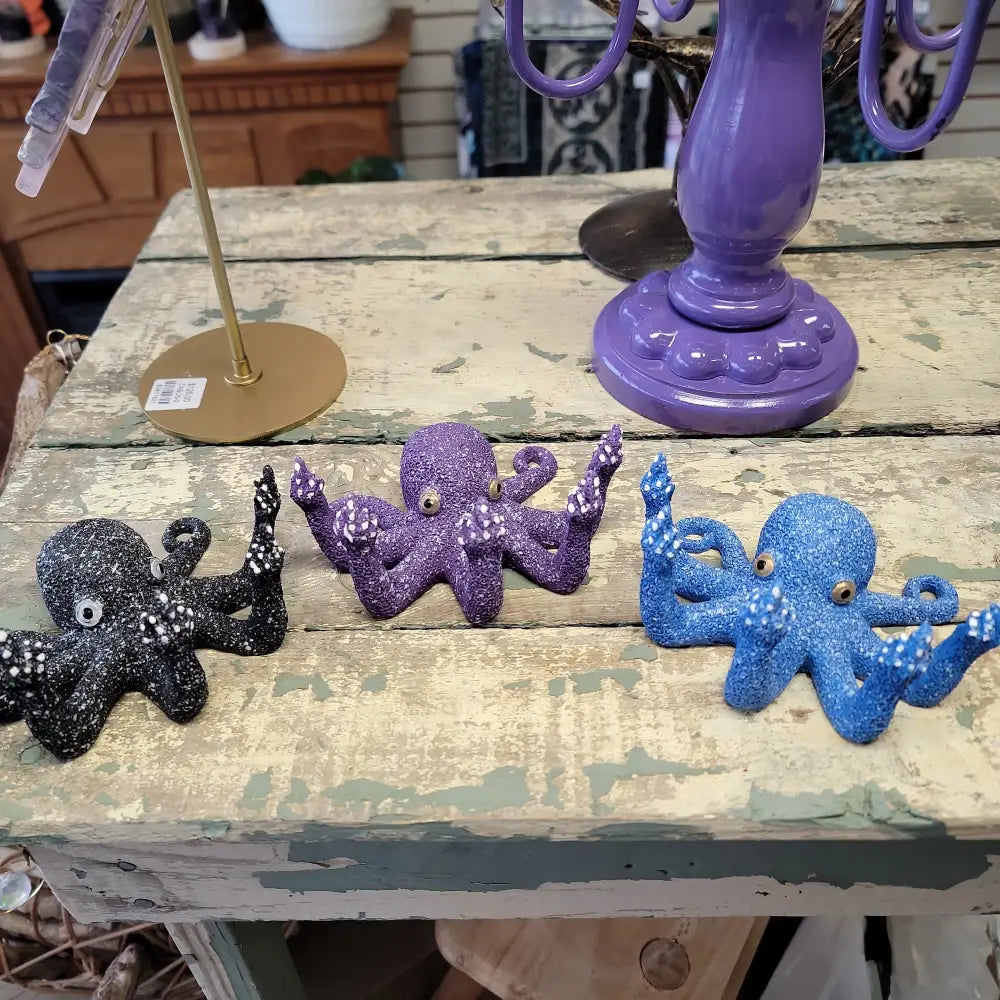 Octopus With An Attitude - Statues