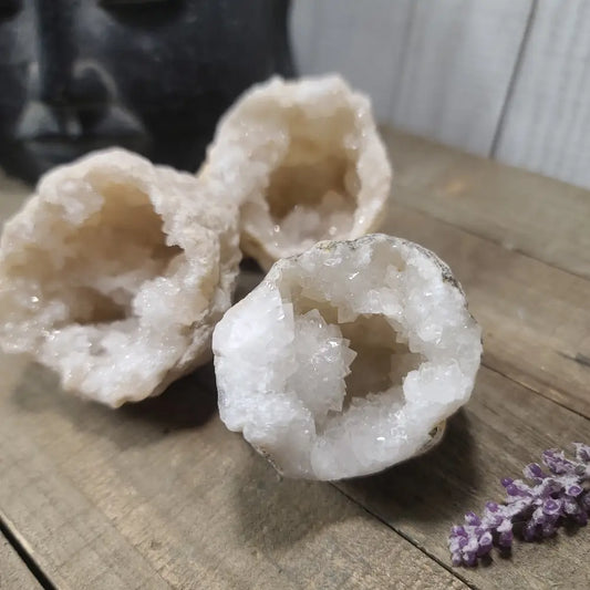 Quartz Gemy Geodes - Specimens