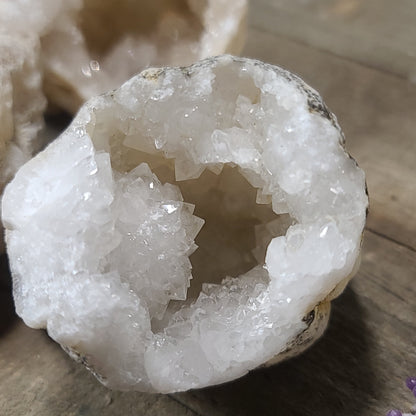 Quartz Gemy Geodes - Specimens