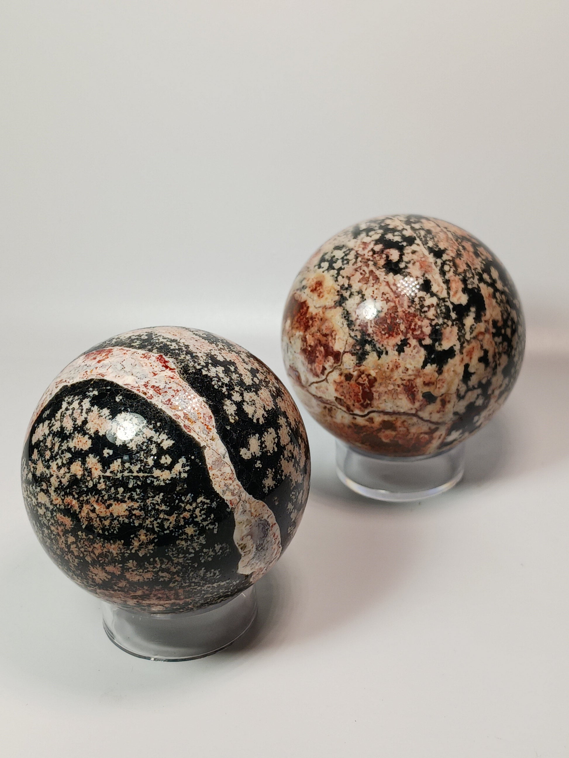 🔴❄️ Red Snowflake Obsidian Sphere 2.5’’ – Balance & Strength ❄️🔴 - Spheres