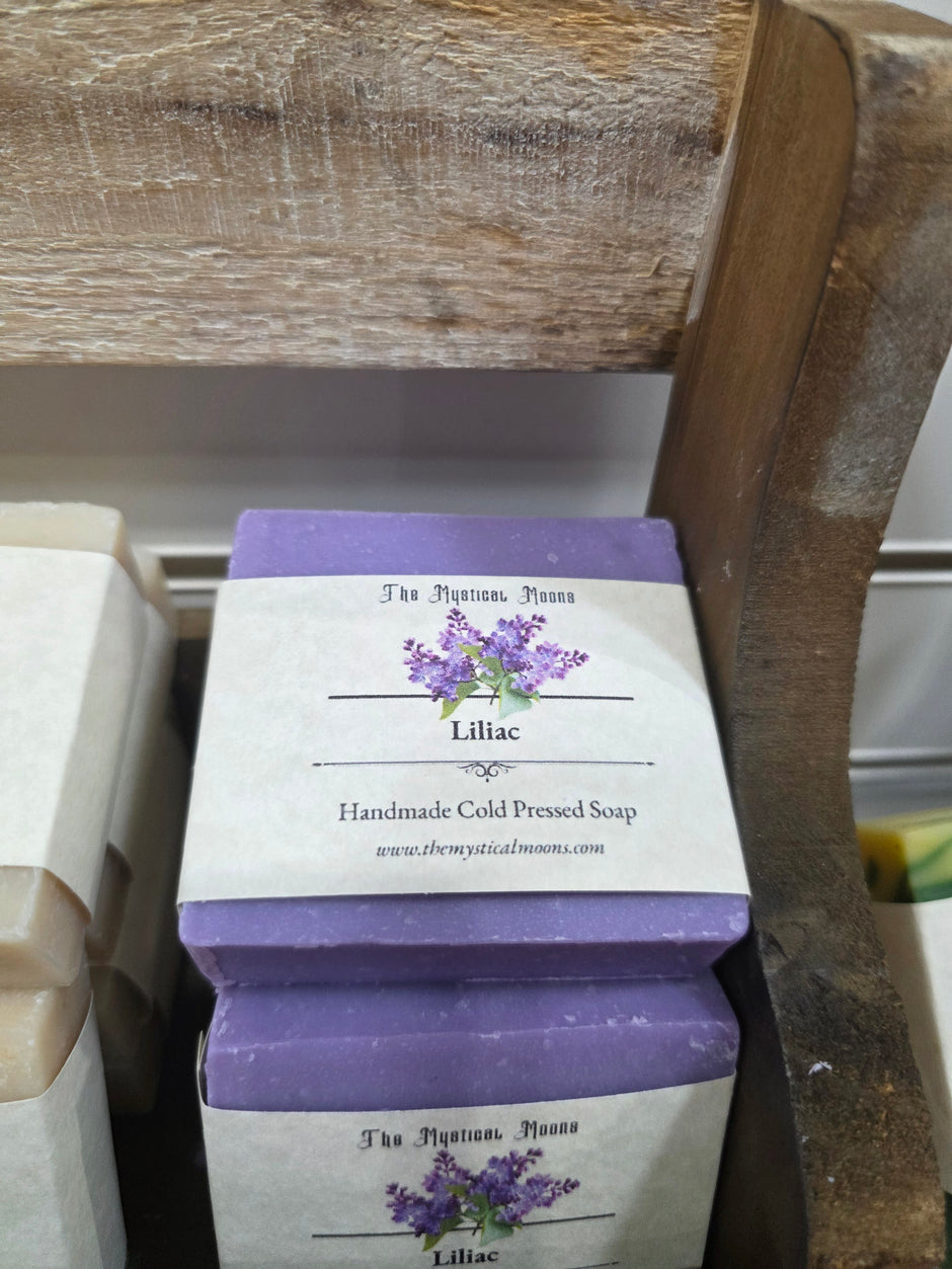 Handmade Cold Pressed Soap – Nourishing, Pure and Artisan Crafted 🌿