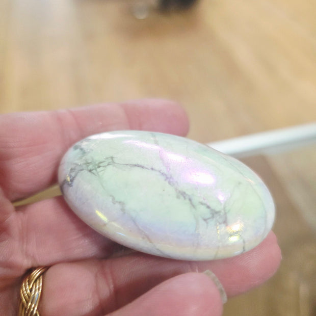 Aura Howlite Palm Stone – Calm and Peaceful Energy for Stress Relief