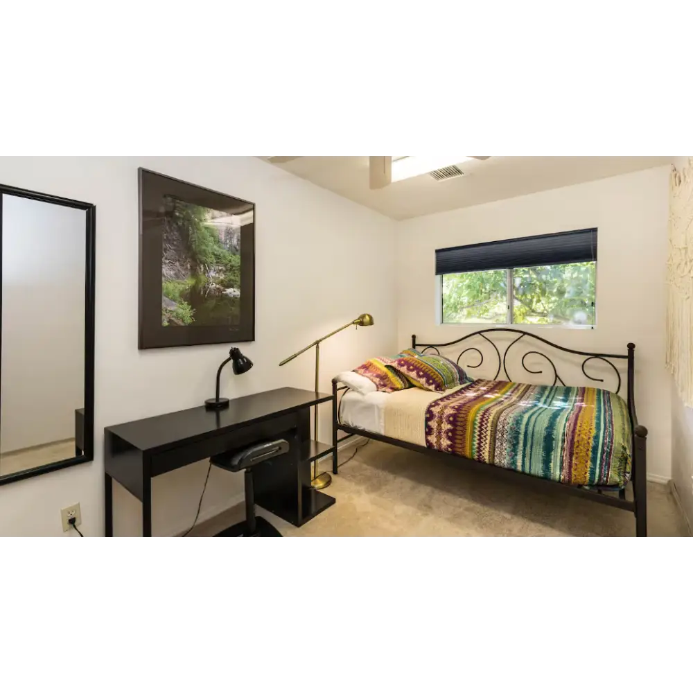 Sedona September 11th - 15th Retreat - DEPOSIT ONLY - 4. Bedroom Double Bed - $100 Deposit & 5- $100 Payments ($600