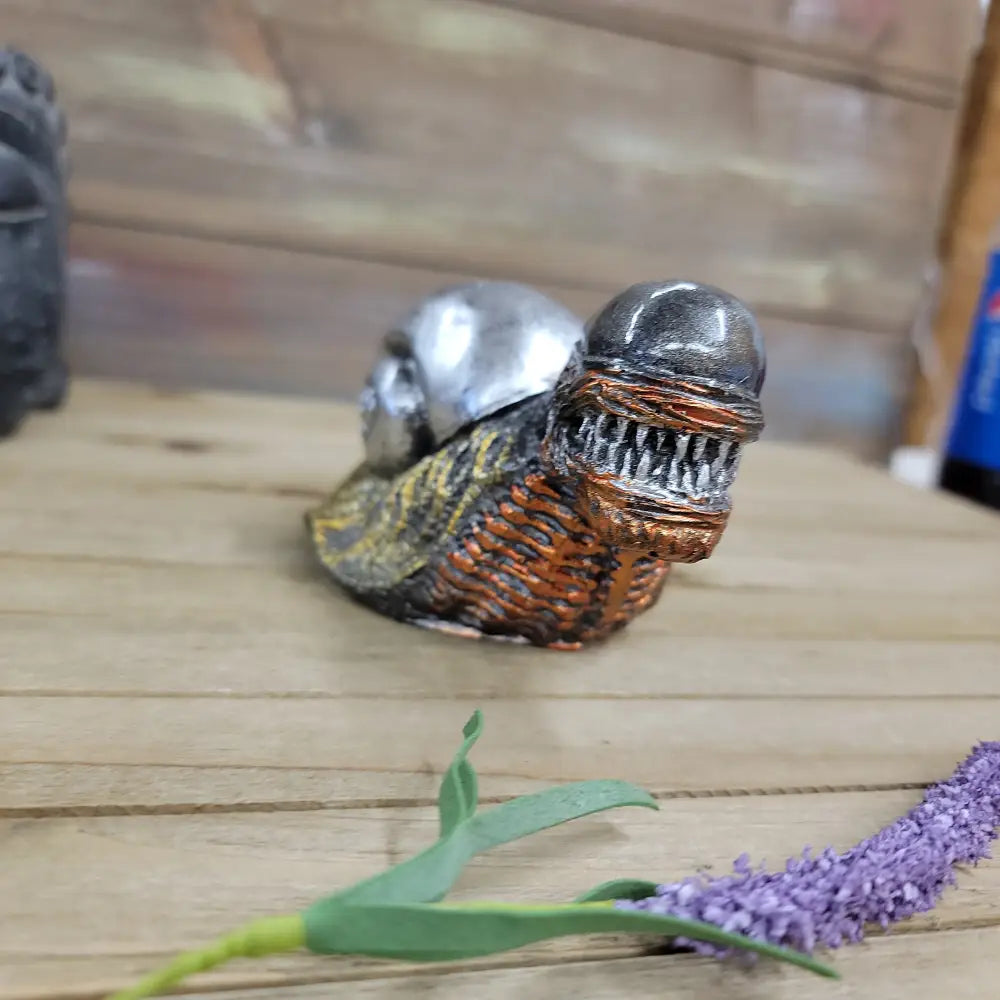SNAILIEN II (ALIEN SNAIL) - Statues