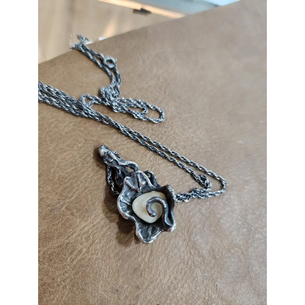 🐚✨ Sterling Silver Clamshell Art Piece with Abalone on 24’’ Chain – Ocean Magic & Elegant Shine! 🌊 - Jewelry