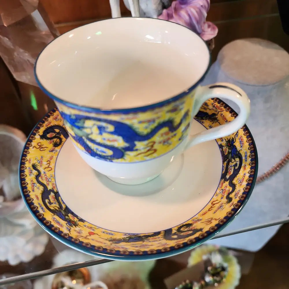 Teacups and Saucers - Teas & Accessories