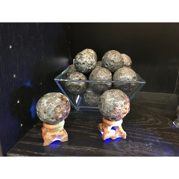 🌙✨ Yooperlite Moons – Illuminate Your Night with Lunar Magic & Hidden Fire! 🔥 - Carvings