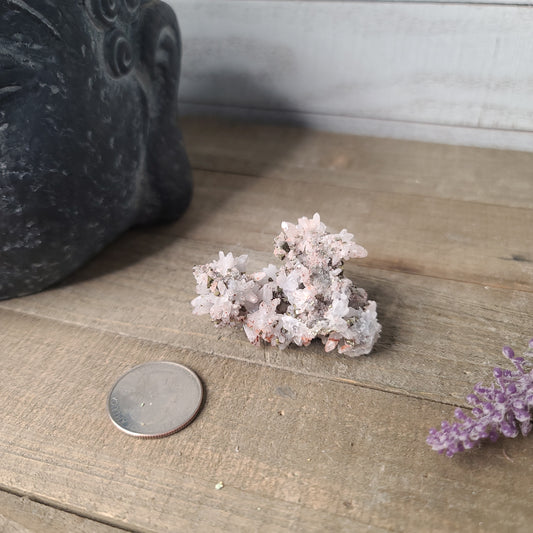 Pyrite on Quartz Clusters